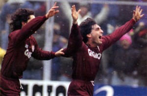 Futre dopo il gol alla Cremonese, nel '93, con la Reggiana