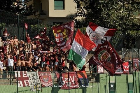 I tifosi della Reggiana in trasferta per il primo turno di coppa Italia (ilmessaggero.it/Nicola Gentile)