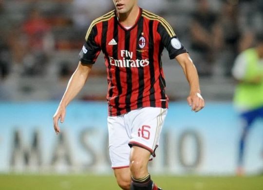 Andrea Poli (italianfootballdaily.com)