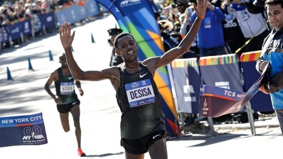 Il Gazzettino, la maratona di New York. L’etiope Lelisa Desisa vince allo sprint. Oltre tremila gli italiani presenti, cinquantunesimo Daniele Meucci. Mary Keitany prima fra le donne