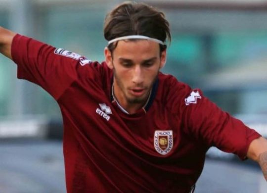Daniele Mignanelli è l'esterno sinistro della Reggiana, a Pescara non aveva sfondato