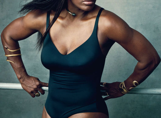 Serena Williams, 35 anni, 22 grandi slam. Posa mostrando la sua bellezza
