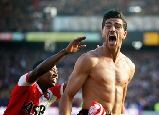 Graziano Pellè, protagonista azzurro di euro 2016, in un'esultanza particolare ai tempi del Feyenoord