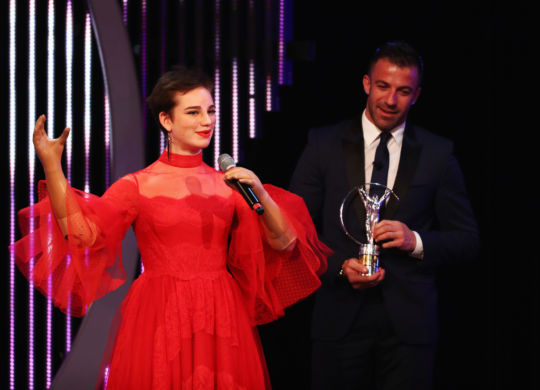 Alessandro Del Piero premia Beatrice Vio a Montecarlo (Photo by Matthew Lewis/Getty Images for Laureus)