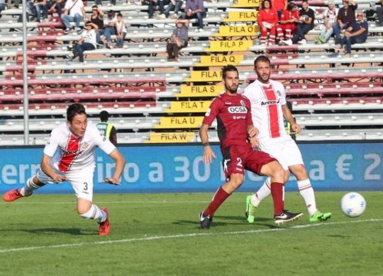 Il gol di Cavion in Cittadella-Cremonese (lapresse)