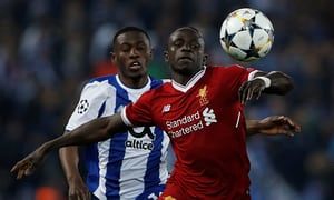 Mane in azione durante Liverpool-Porto (theguardian.com)