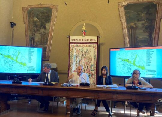 Lorena Belli è l'ultima della fila, a destra. La famiglia è originaria di Busana, appennino